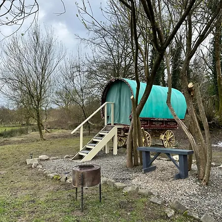 Gypsy Bow Top Caravan Llangranog Exterior photo