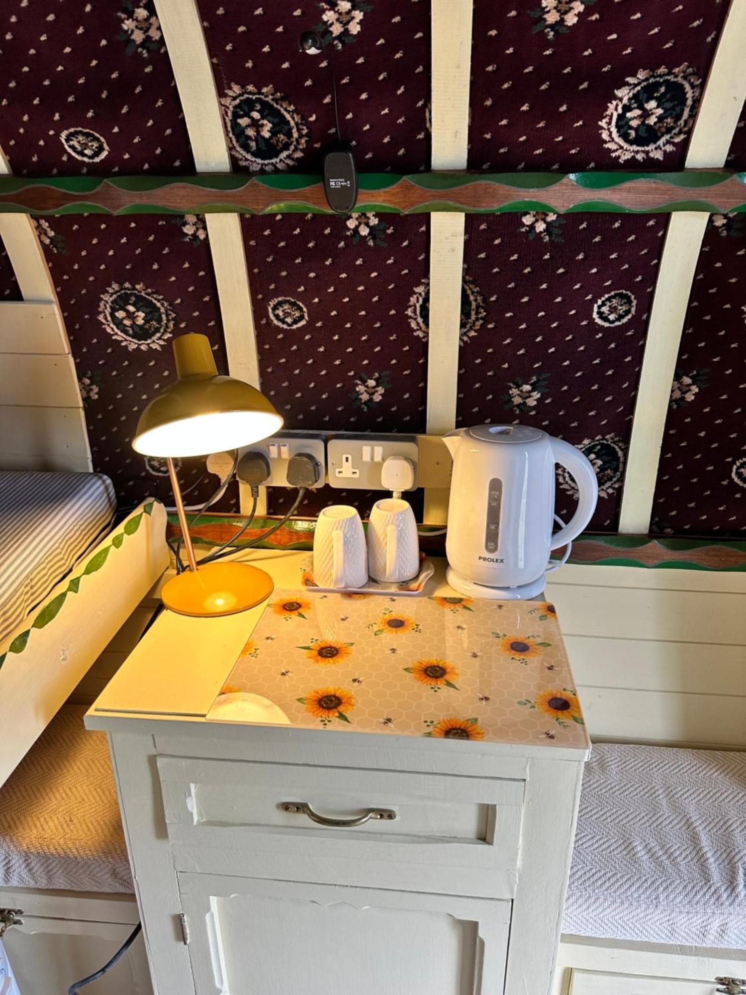 Luxury tent Gypsy Bow Caravan
