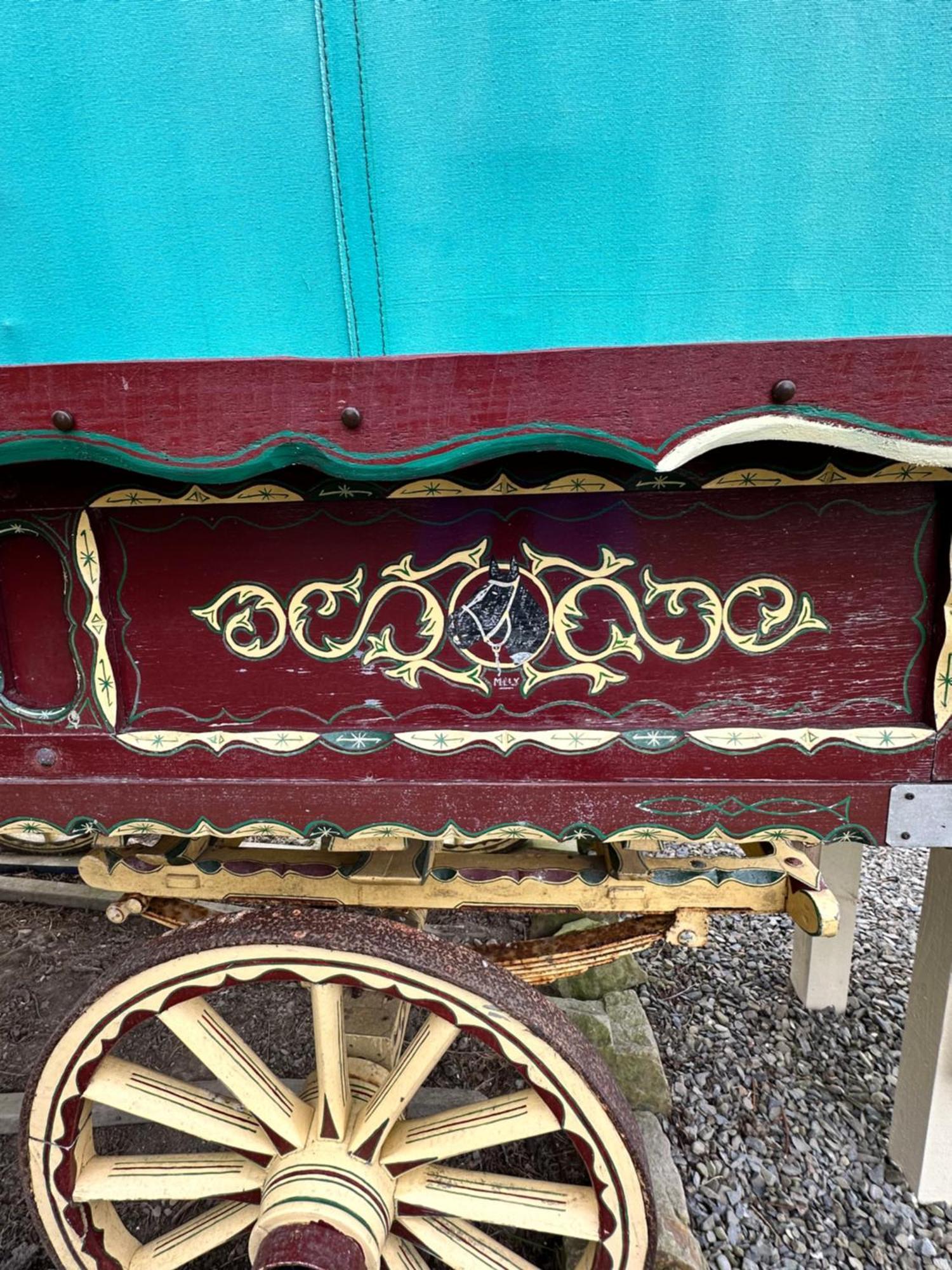 Luxury tent Gypsy Bow Caravan Llangranog
